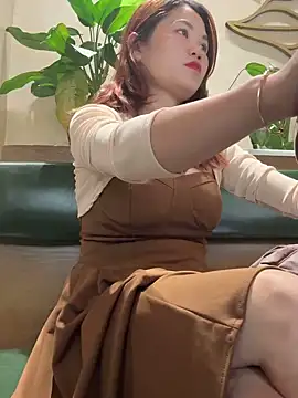 Emily 9xx online show from March 18, 2:40 am