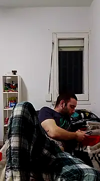 bearguy998 online show from March 11, 10:09 pm