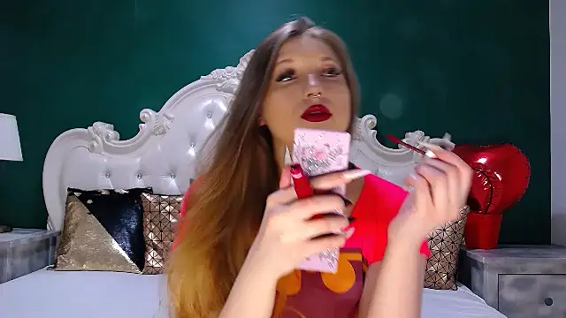 Snapshot of ArielBurn chatting on February 18, 8:03 pm ArielBurn online show from February 18, 8:03 pm