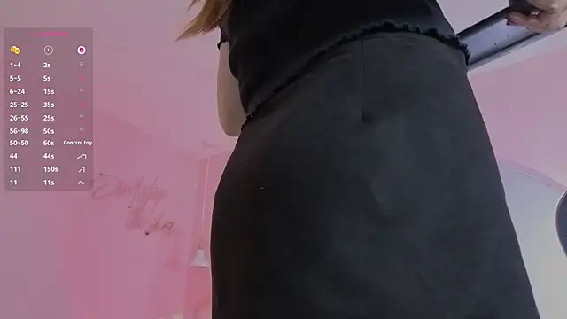 AllisonRoberts  online show from April 30, 11:39 am