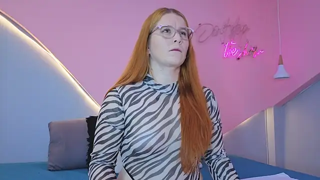 AllisonRoberts  online show from April 8, 11:55 am