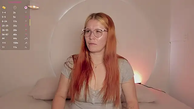 Snapshot of AllisonRoberts_ chatting on November 8, 11:25 am AllisonRoberts online show from November 8, 11:25 am