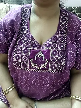 cuteyqueen online show from March 6, 2:56 pm