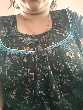 Snapshot of cuteyqueen chatting on January 8, 7:14 am cuteyqueen online show from January 8, 7:14 am