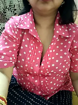 cuteyqueen online show from April 19, 10:05 am