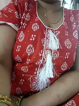 Snapshot of cuteyqueen chatting on January 16, 8:07 am cuteyqueen online show from January 16, 8:07 am