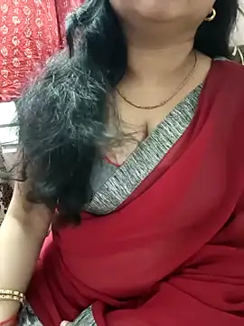 cuteyqueen online show from March 31, 5:09 am