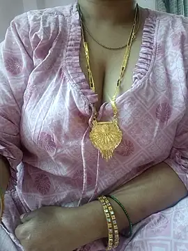 Snapshot of cuteyqueen chatting on January 9, 7:26 am cuteyqueen online show from January 9, 7:26 am