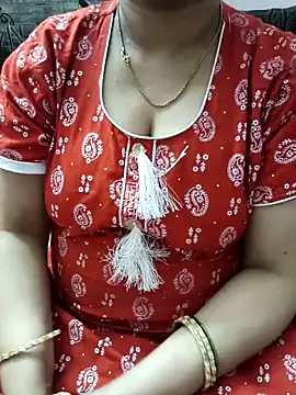 Snapshot of cuteyqueen chatting on February 10, 1:54 pm cuteyqueen online show from February 10, 1:54 pm