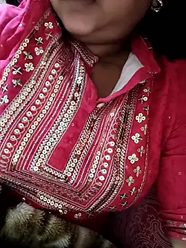 Snapshot of cuteyqueen chatting on January 15, 8:51 am cuteyqueen online show from January 15, 8:51 am