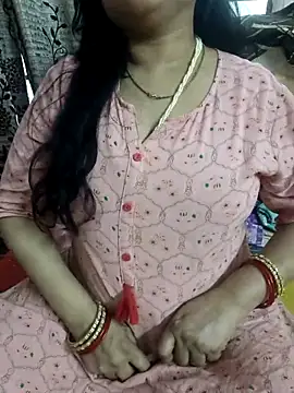 cuteyqueen online show from April 5, 11:50 am