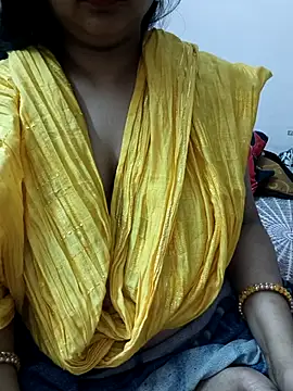 Snapshot of cuteyqueen chatting on October 26, 10:15 am cuteyqueen online show from October 26, 10:15 am