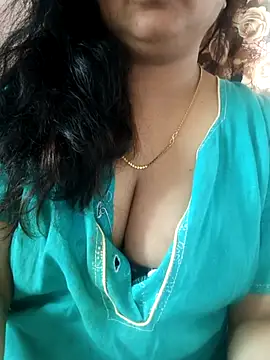 Snapshot of cuteyqueen chatting on March 8, 5:17 am cuteyqueen online show from March 8, 5:17 am
