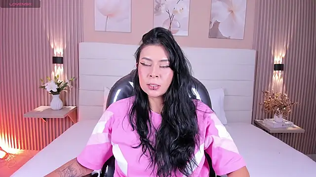 Snapshot of JessyEvans chatting on June 3, 7:29 pm JessyEvans online show from June 3, 7:29 pm
