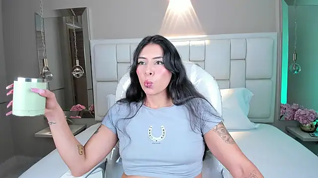 JessyEvans online show from November 15, 7:40 pm