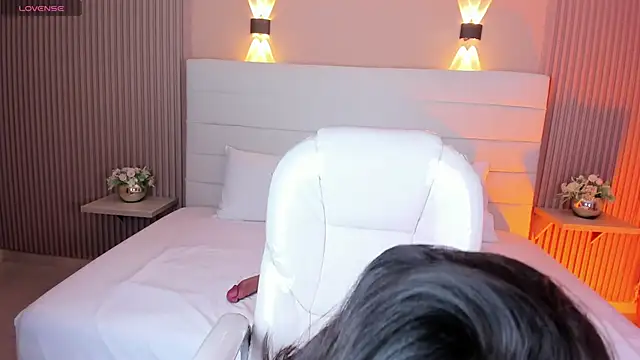 JessyEvans online show from March 10, 7:40 pm