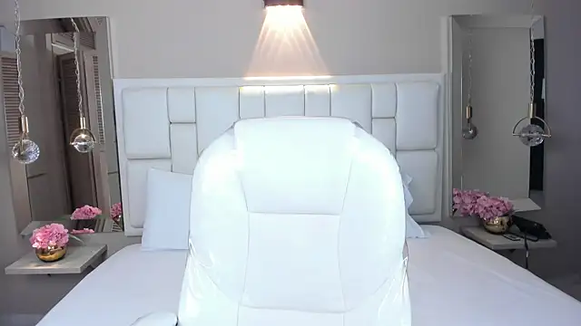 JessyEvans online show from November 19, 7:36 pm