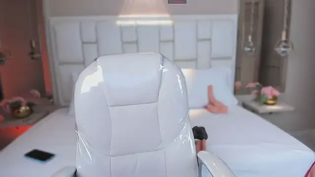 Snapshot of JessyEvans chatting on February 5, 7:43 pm JessyEvans online show from February 5, 7:43 pm