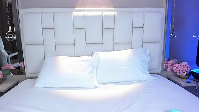 JessyEvans online show from October 3, 7:37 pm