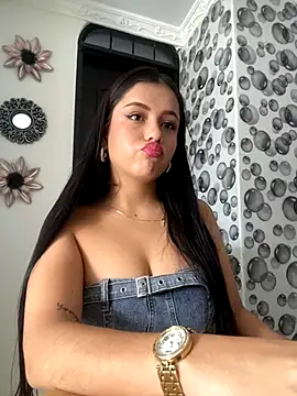 AbbyMillerrr online show from November 19, 4:40 pm