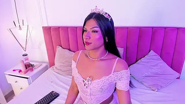 KimberlyCutee online show from March 7, 2:00 pm