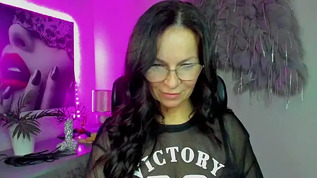 HelenLuxx online show from December 22, 2:28 pm