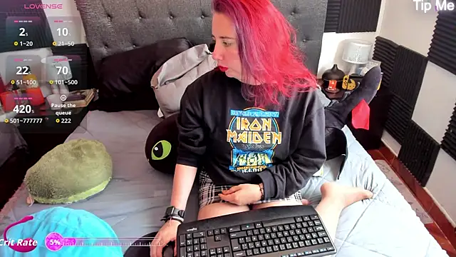 Snapshot of Ursula_fire chatting on September 30, 8:26 pm Ursula fire online show from September 30, 8:26 pm