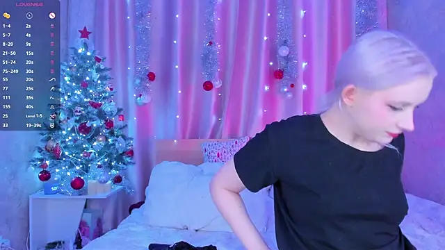 SweeteRose Royce online show from January 4, 2:04 pm