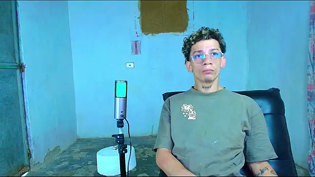 mateodeamjo online show from February 7, 1:52 pm