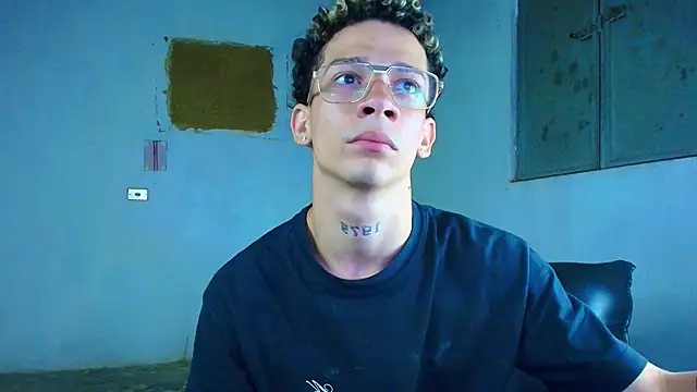 mateodeamjo online show from March 19, 2:55 am