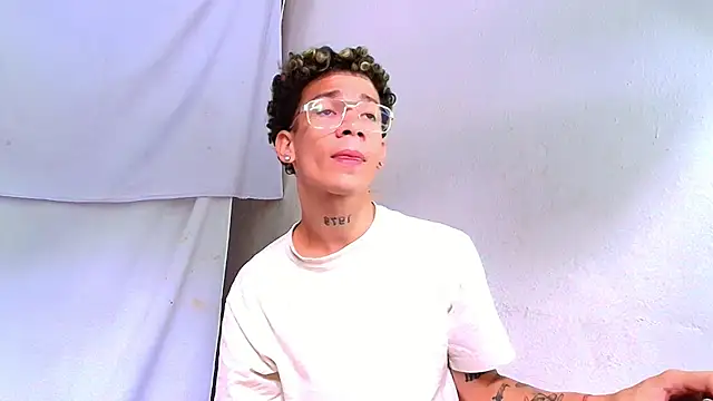 mateodeamjo online show from June 12, 3:32 pm