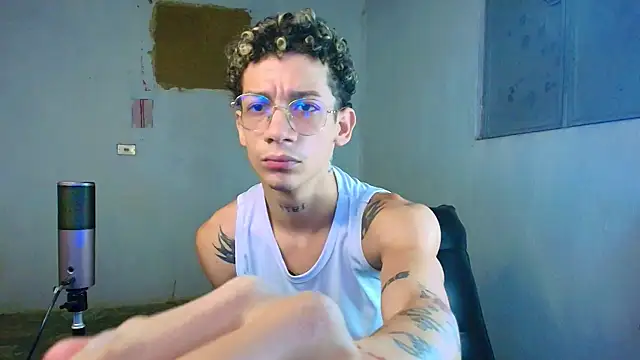 mateodeamjo online show from February 26, 5:40 am