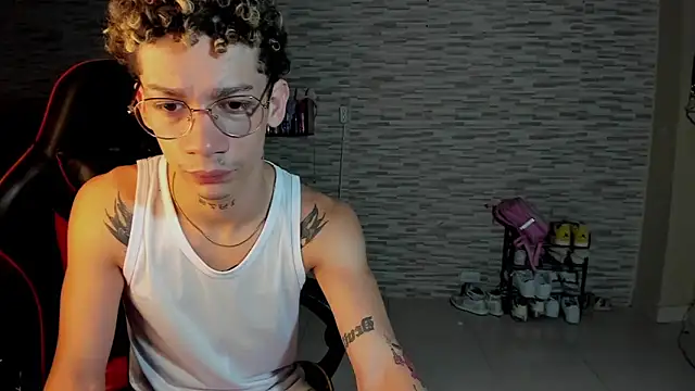 mateodeamjo online show from October 8, 7:54 am