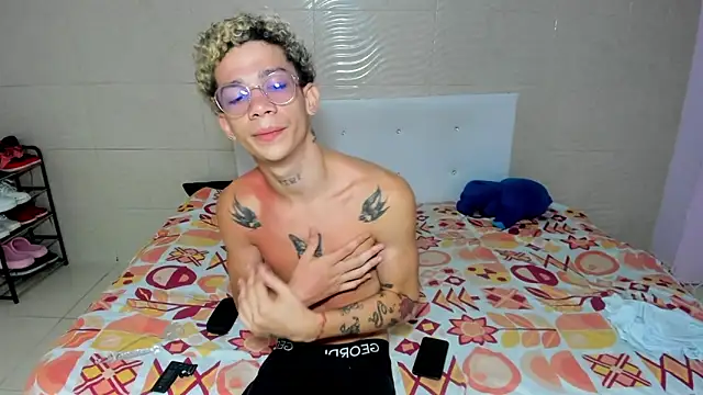 mateodeamjo online show from November 10, 7:46 am