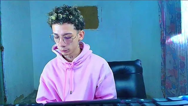 mateodeamjo online show from February 11, 12:49 pm