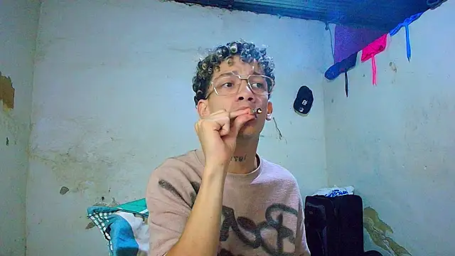 mateodeamjo online show from July 28, 4:42 am