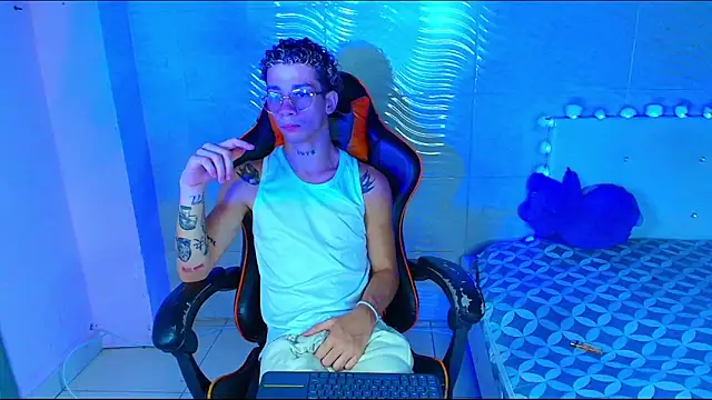 mateodeamjo online show from December 3, 6:47 am