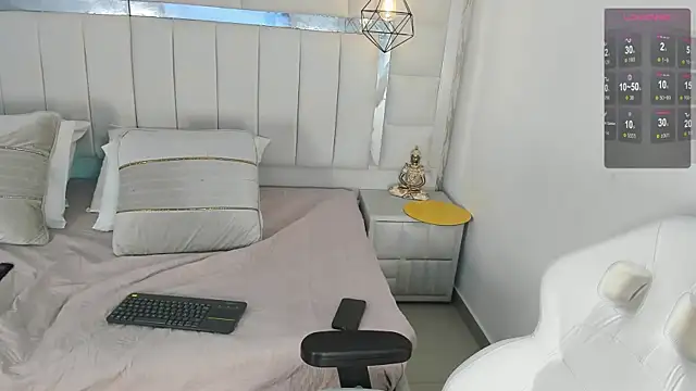 Snapshot of 1m_dalhia chatting on October 2, 8:34 pm 1m dalhia online show from October 2, 8:34 pm