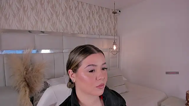 1m dalhia online show from December 4, 8:41 pm