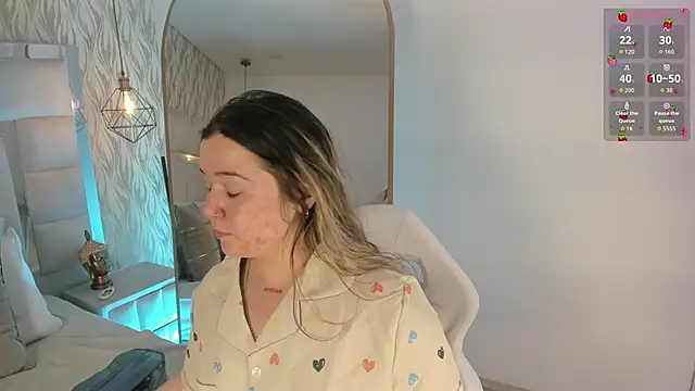 Snapshot of 1m_dalhia chatting on September 19, 8:24 pm 1m dalhia online show from September 19, 8:24 pm