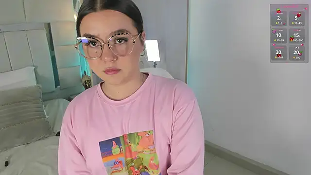 Snapshot of 1m_dalhia chatting on September 15, 8:42 pm 1m dalhia online show from September 15, 8:42 pm