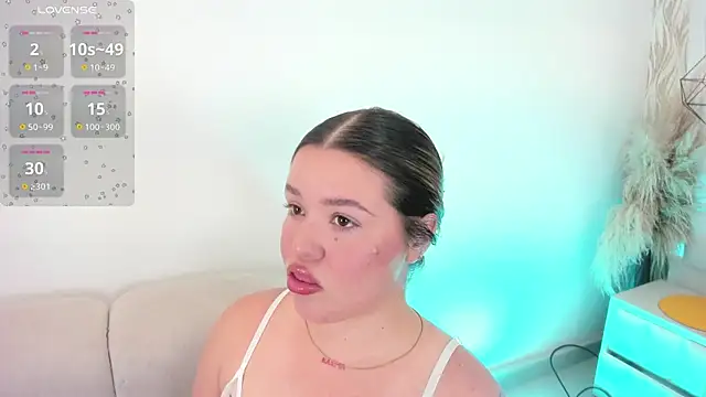 1m dalhia online show from April 7, 9:27 pm