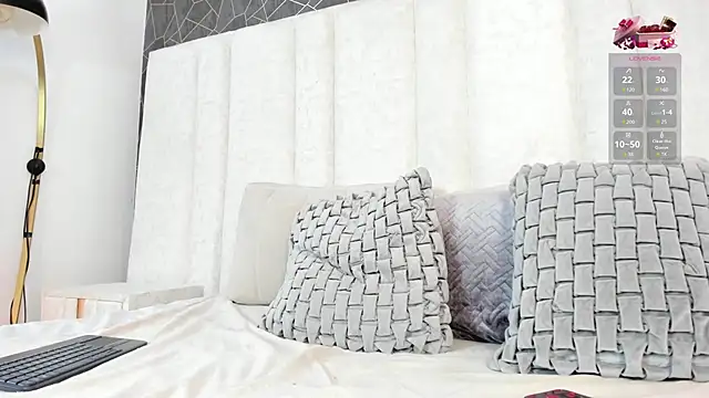 Snapshot of 1m_dalhia chatting on March 12, 5:38 pm 1m dalhia online show from March 12, 5:38 pm