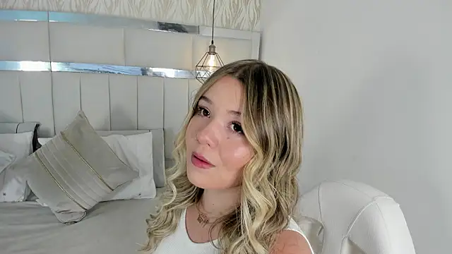 Snapshot of 1m_dalhia chatting on November 10, 9:31 pm 1m dalhia online show from November 10, 9:31 pm