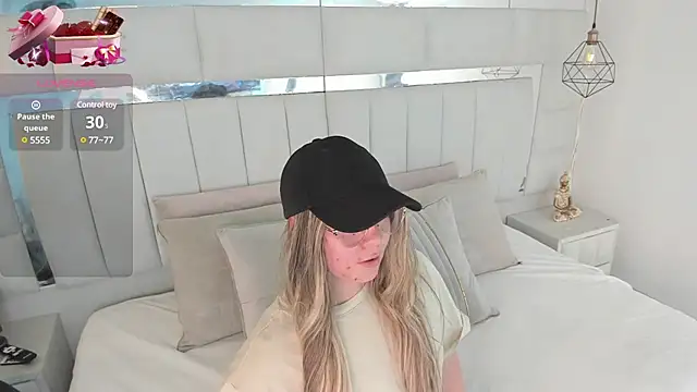 Snapshot of 1m_dalhia chatting on March 7, 8:11 pm 1m dalhia online show from March 7, 8:11 pm