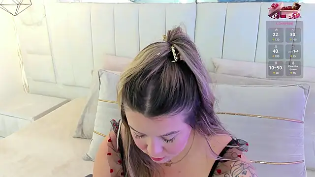 Snapshot of 1m_dalhia chatting on March 19, 7:49 pm 1m dalhia online show from March 19, 7:49 pm