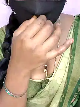 louise92 online show from December 7, 4:42 pm