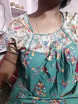 louise92 online show from June 16, 8:31 pm