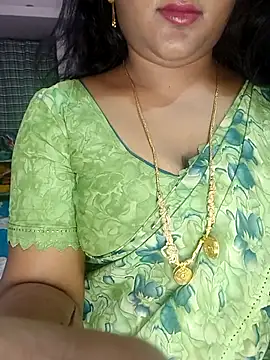 louise92 online show from March 29, 8:05 am