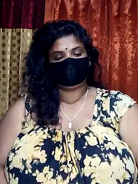 Snapshot of Dusto_Meye chatting on February 19, 9:14 pm Dusto Meye online show from February 19, 9:14 pm